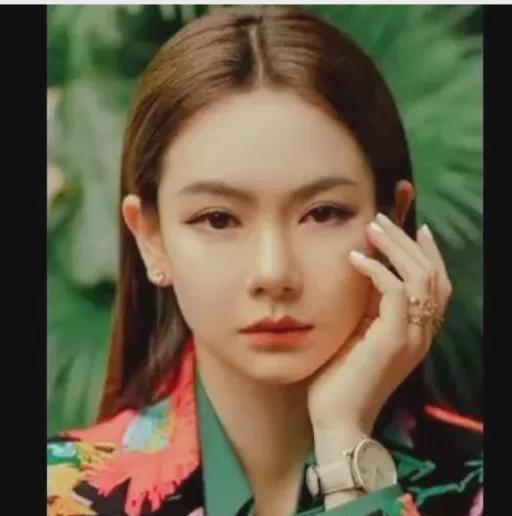 戚薇爆料导演视频大全最新,独家视频大揭秘  第2张